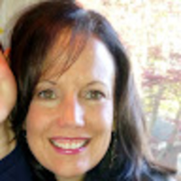 Meet your Posher, Julie - Picture 1 of 1